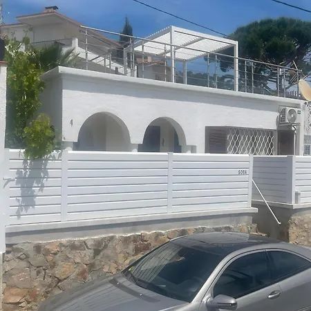 Casa Morisca Vistas Al Mar * Тосса-де-Мар